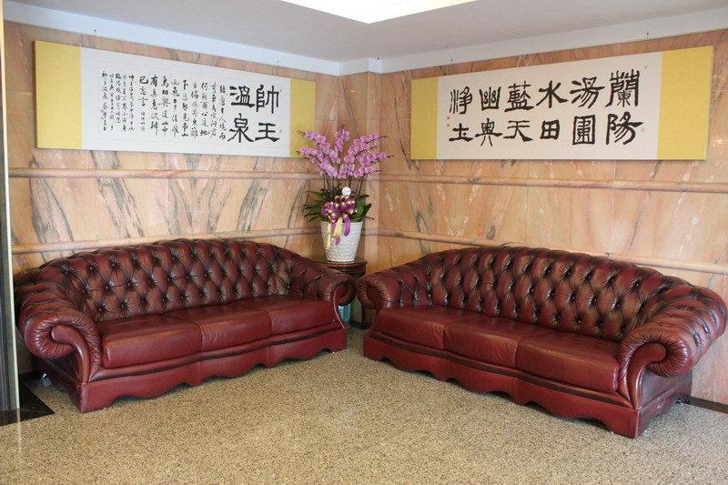 バロンズ ホット スプリング ホテル 礁渓郷 エクステリア 写真